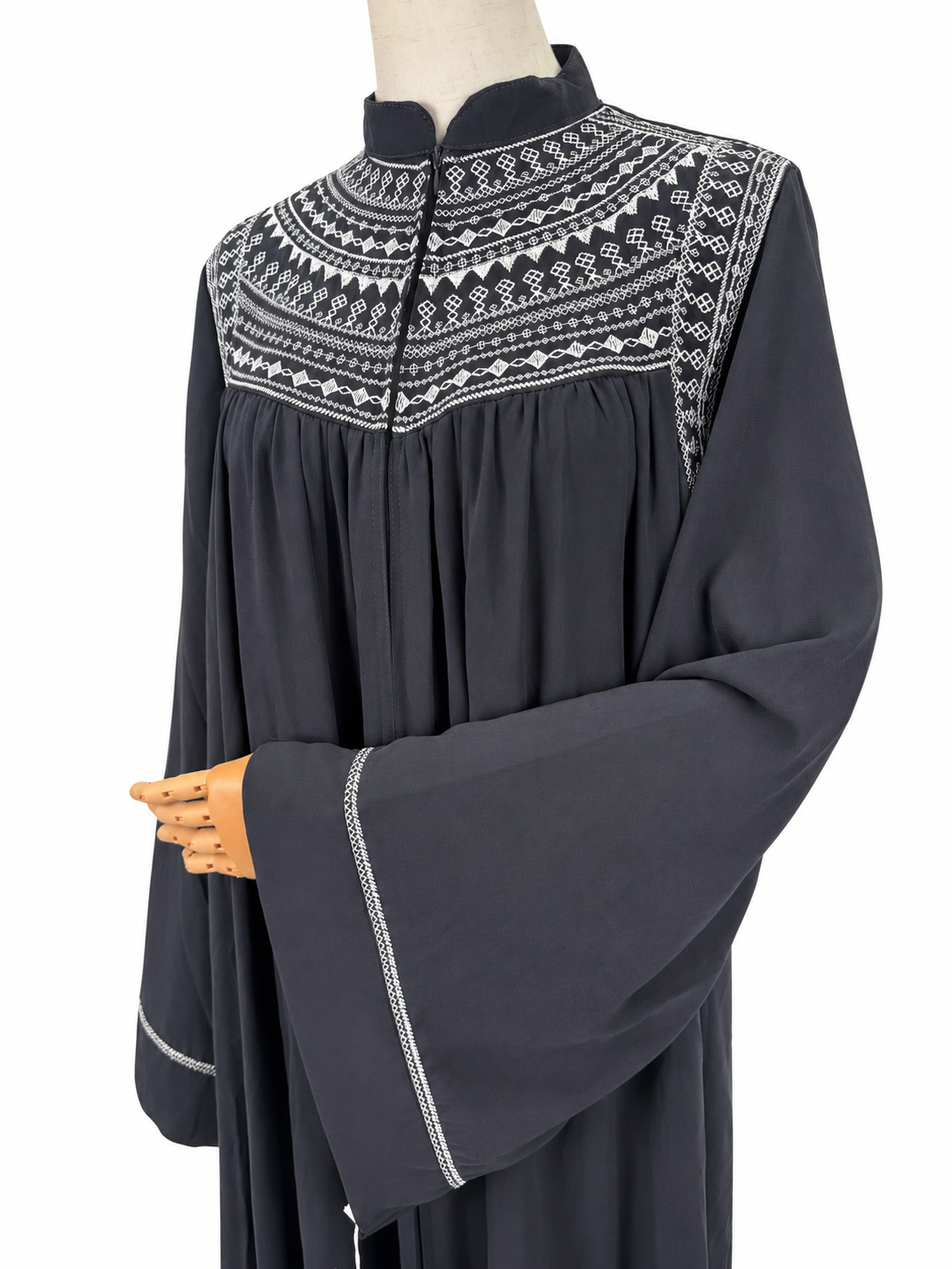Abaya Leyla
