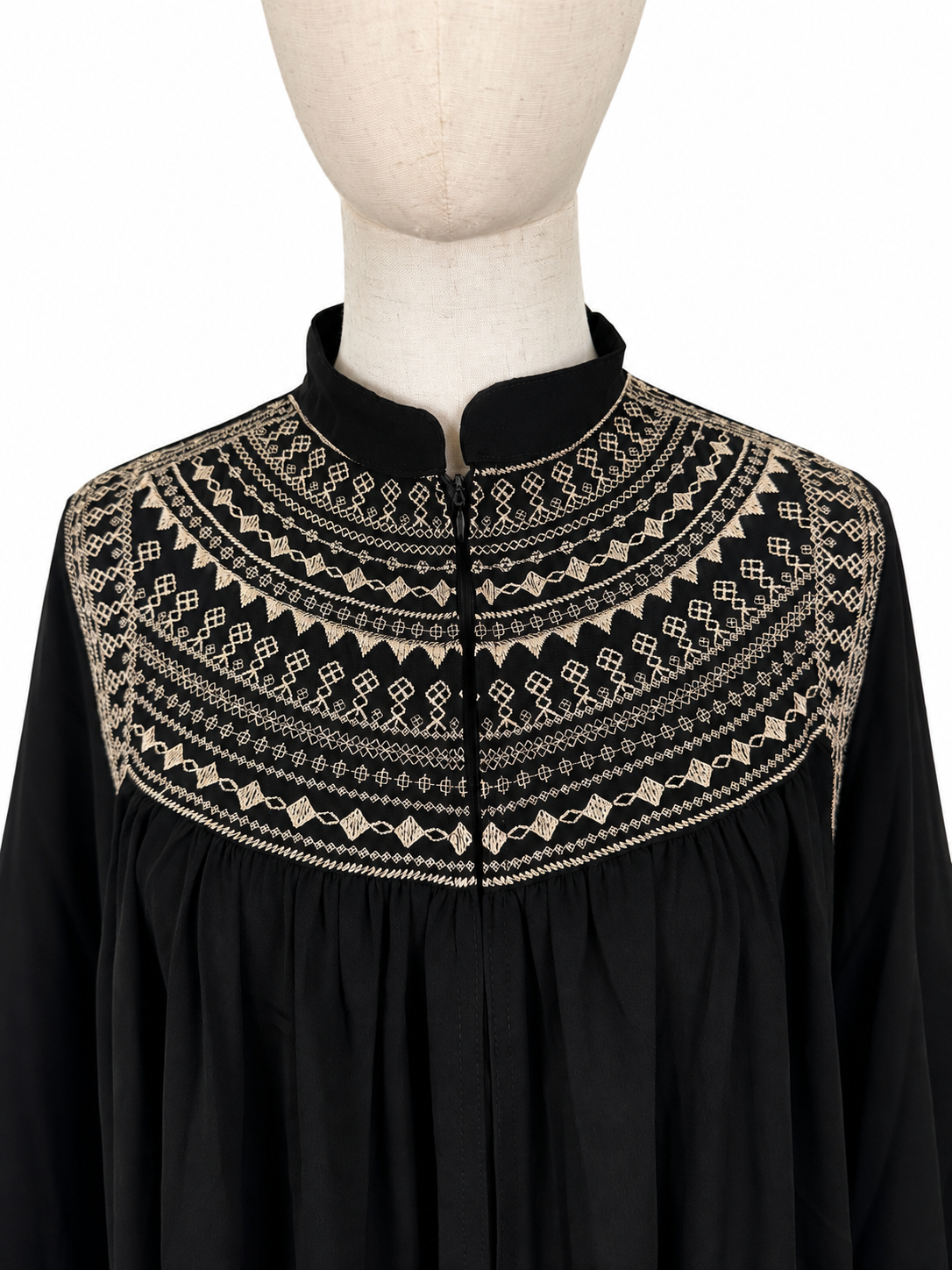 Abaya Leyla